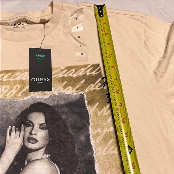 Guess Men's Beige Graphic Tee 100% organic Cotton Size Small NWT‎ - Picture 8 of 11